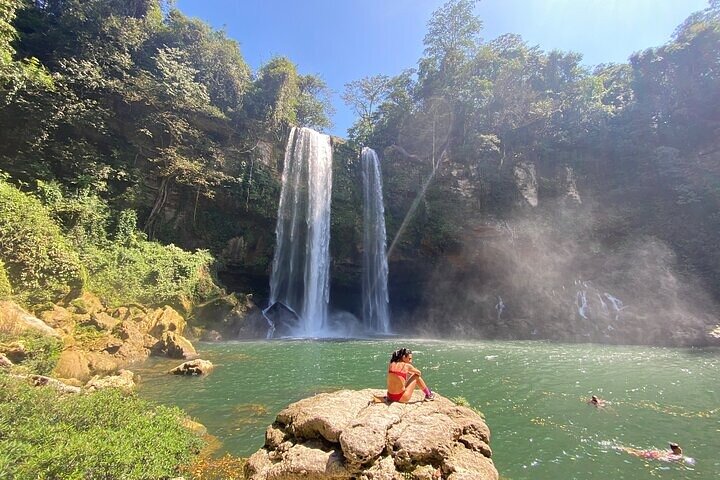 Tour di un'intera giornata alla zona archeologica di Palenque con cascate