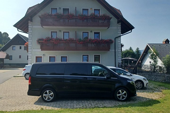 Premium Private Transfer to or from Zagreb Airport