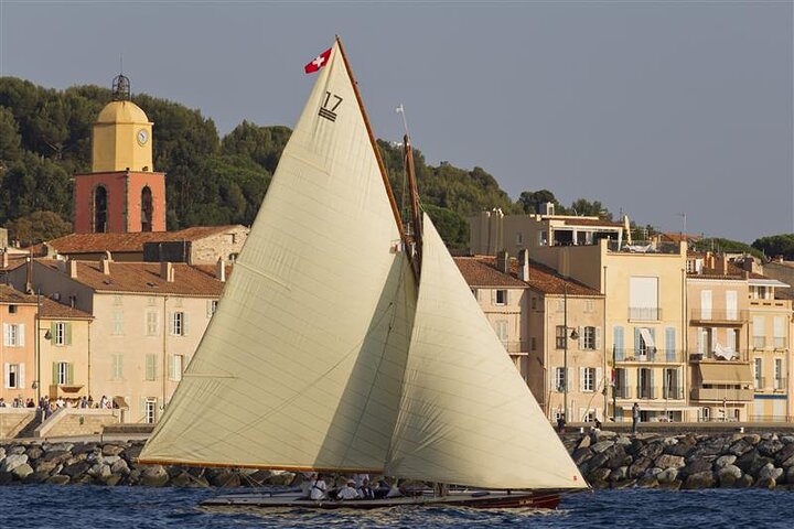 Privétour van 11 uur naar ST TROPEZ vanuit MARSEILLE , AIX per lux VAN