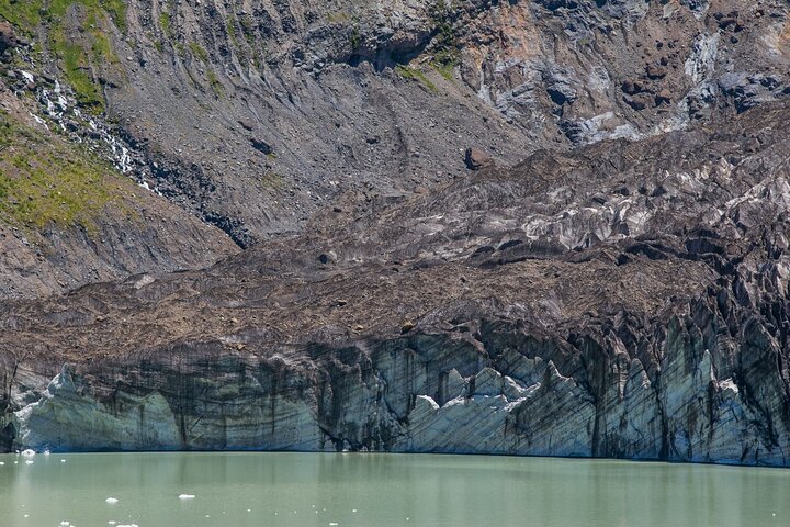 Full Day Cerro Tronador: Nieves Eternas y Glaciares Colgantes
