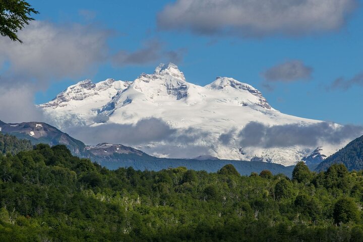 Full Day Cerro Tronador: Nieves Eternas y Glaciares Colgantes