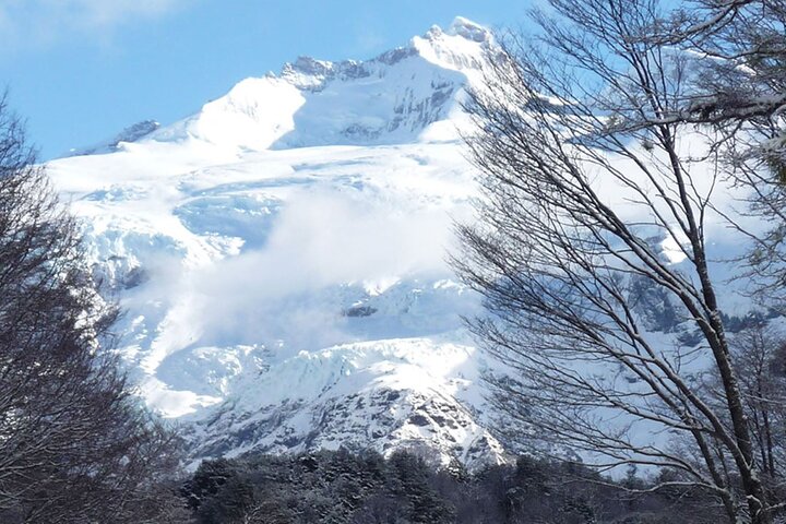 Full Day Cerro Tronador: Nieves Eternas y Glaciares Colgantes