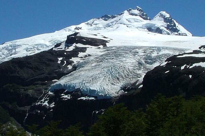 Full Day Cerro Tronador: Nieves Eternas y Glaciares Colgantes