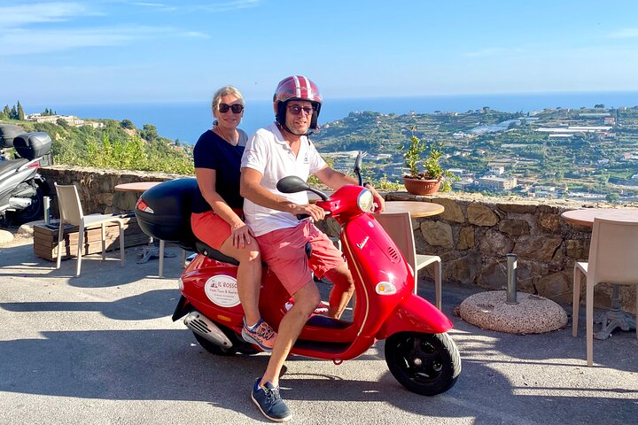 Vespa Tour in Sanremo voor een halve dag