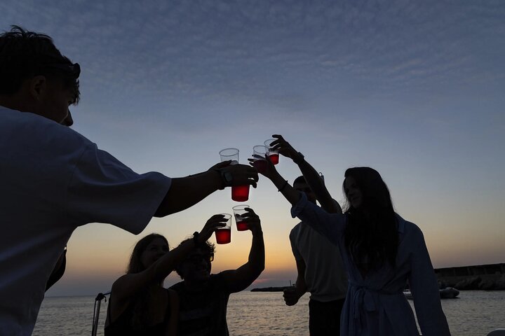 Tour Isole Egadi Favignana Levanzo in Barca con Pranzo da Trapani