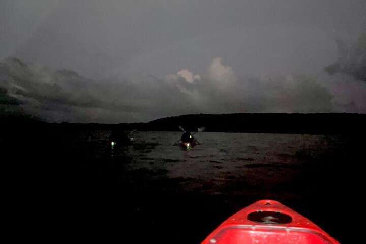 Oförglömlig En Dag Bioluminescent Kajak Äventyr i Vieques