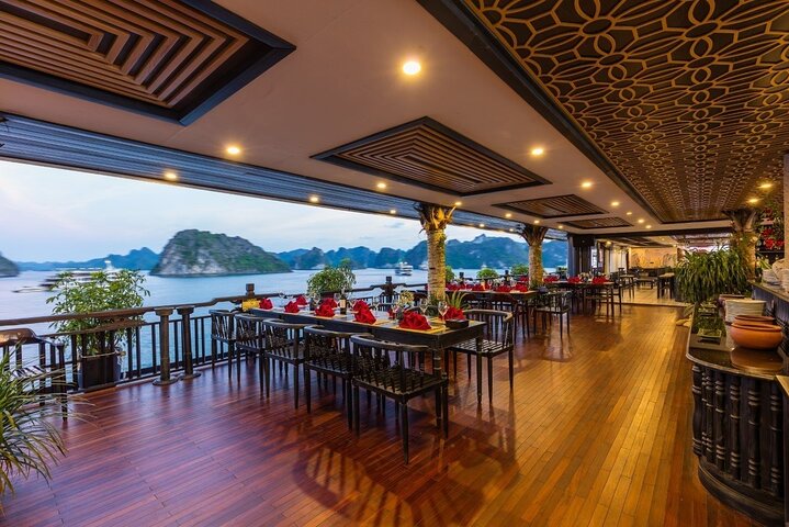 2 - Day Ha Long-Lan Ha Bay-Bai Tu Long Bay 5 Sterne Kreuzfahrten und Balkon