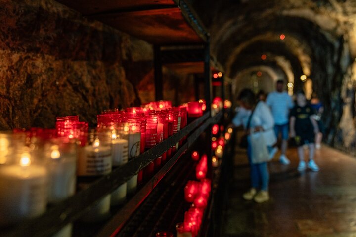 Tour to Lakes of Covadonga, Onís Cangas and Ballasts from Gijón