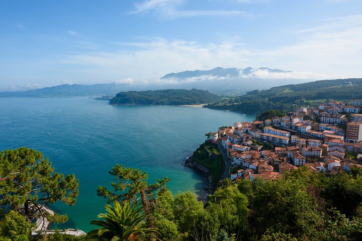 Tour zu den Seen von Covadonga, Cangas de Onís und Lastres von Oviedo aus