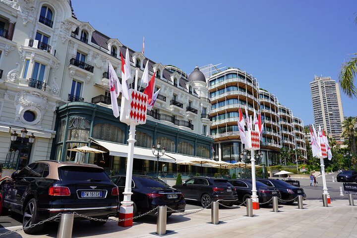 Walking Tour of Monaco: Casino, F1, and Old Town