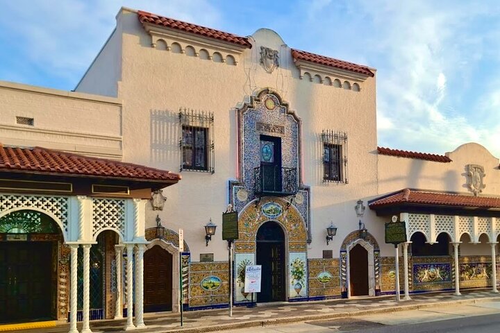 Tampa Food Tour avec 5 dégustations de plats locaux préférés Classiques