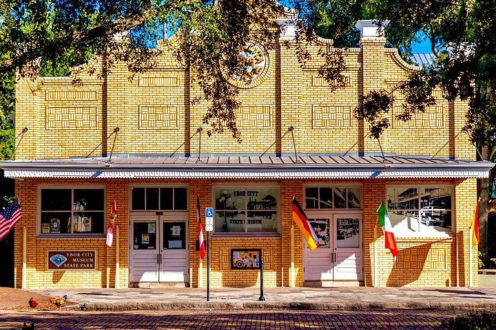 Tampa Food Tour avec 5 dégustations de plats locaux préférés Classiques