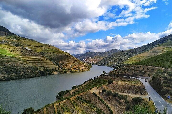 Régua : Prime Douro Valley Tour : 9 viner, Trad. Lunsj & privat. Båt