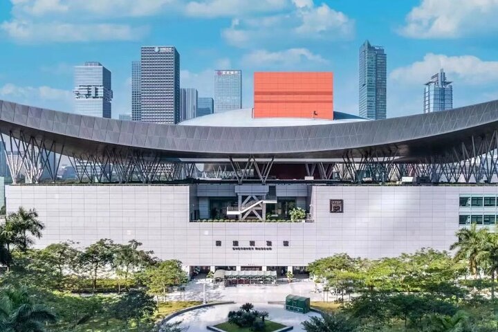 Visite privée d'une journée à Shenzhen avec service de voiture Tech + Culture + Shopping