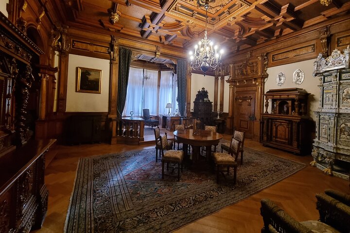 Gita privata di un giorno da Bucarest: Castello di Dracula, Peles e Brasov