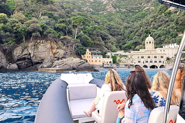 Passeio de barco a Portofino e San Fruttuoso para pequenos grupos