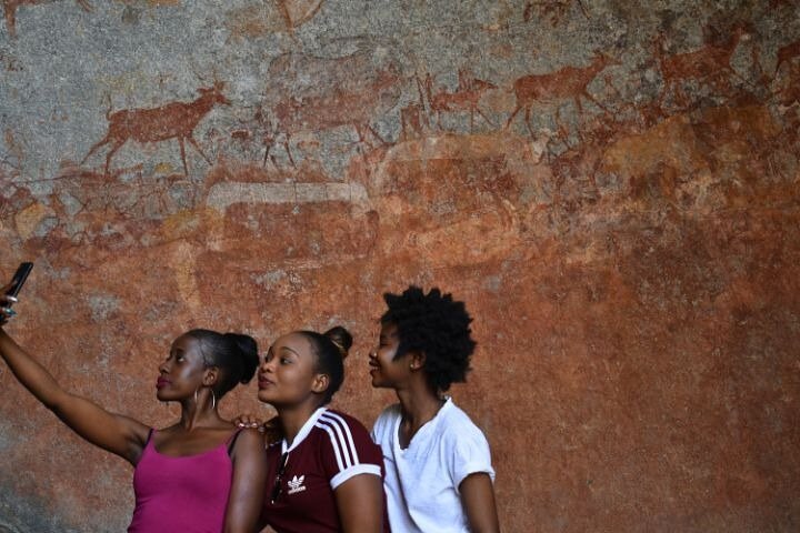 Rastreo de rinocerontes de Matobo y arte rupestre desde Bulawayo