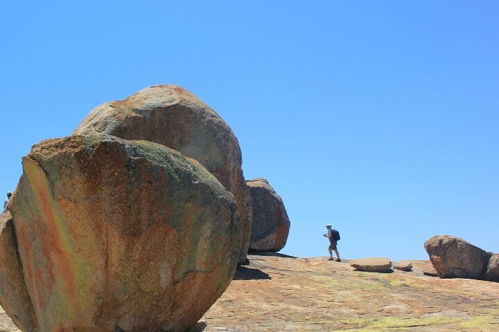 Rastreo de rinocerontes de Matobo y arte rupestre desde Bulawayo