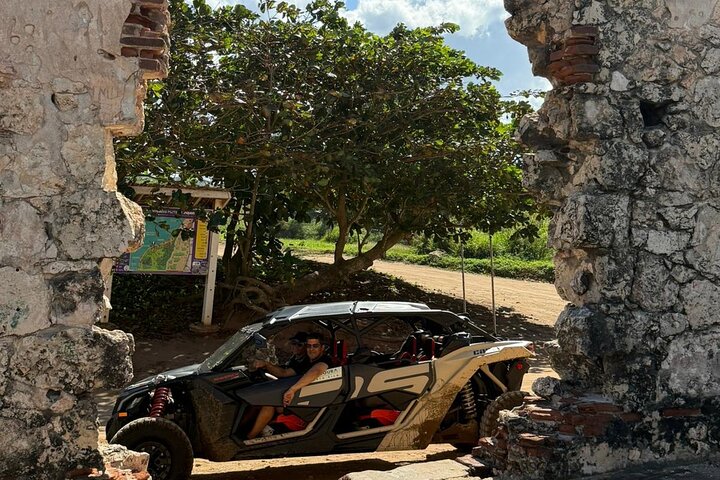 Tour todoterreno en UTV Aguadilla a las ruinas de Faro!