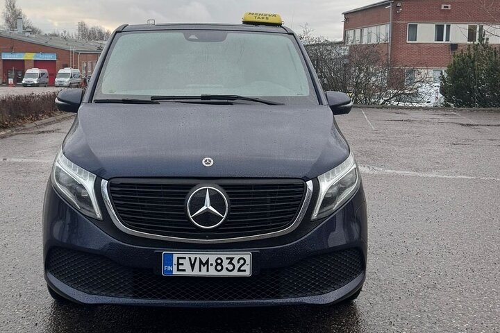 Helsingfors-Vanda flygplats till hotell till flygplats/taxi