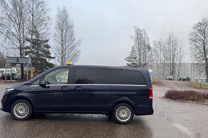 Helsingfors-Vanda flygplats till hotell till flygplats/taxi