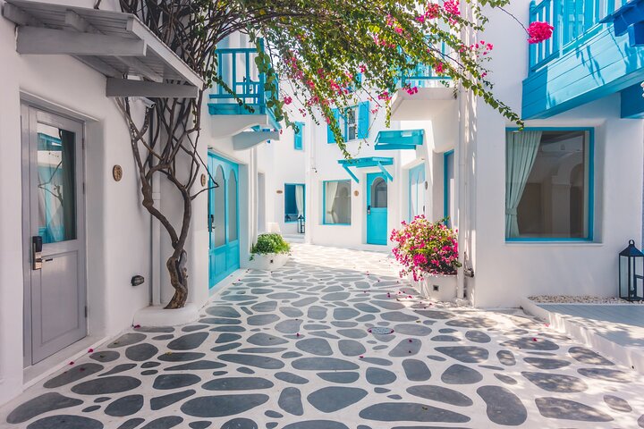 Santorini voor cruiseschepen: Vermijd kabelbaan lijnen en drukte!