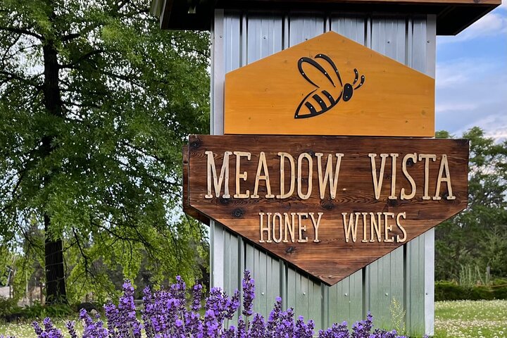 Okanagan Bee Tour et déjeuner dans une cave à Kelowna