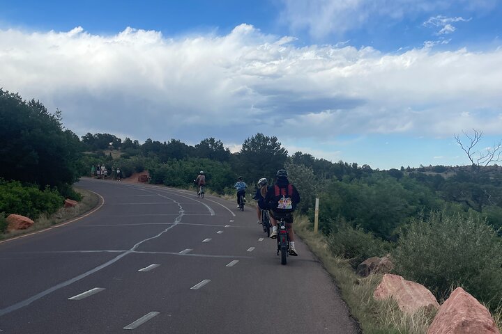 Kør Manitou Springs & Garden of the Gods Bedste guidede eBike-tur!