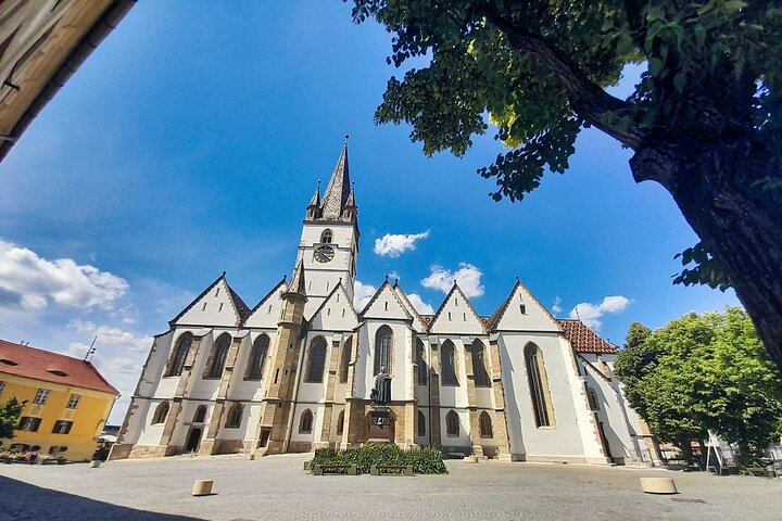 Corvin Castle og Sibiu Fortified City fra Cluj