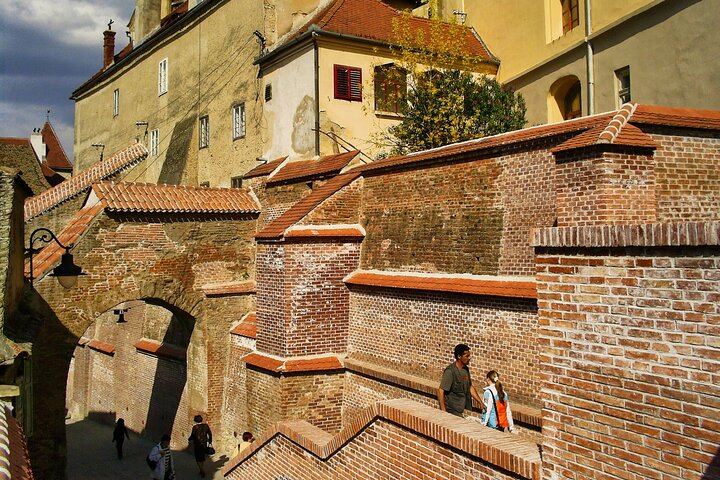 Corvin Castle og Sibiu Fortified City fra Cluj