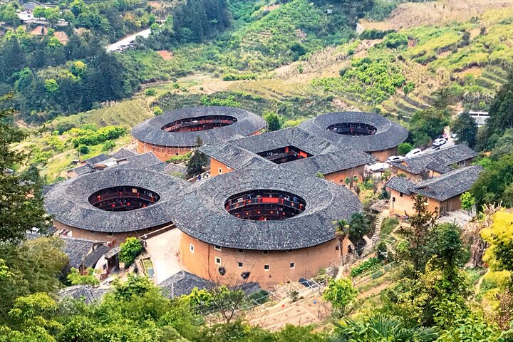 Transfert privé à Tianluokeng et HekengHakka Tulou deXiamen