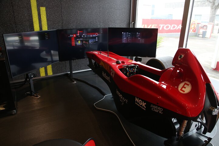 Entrada al Museo Maranello Ferrari y Simulador Profesional de F1