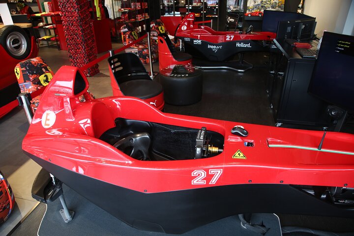 Entrada al Museo Maranello Ferrari y Simulador Profesional de F1