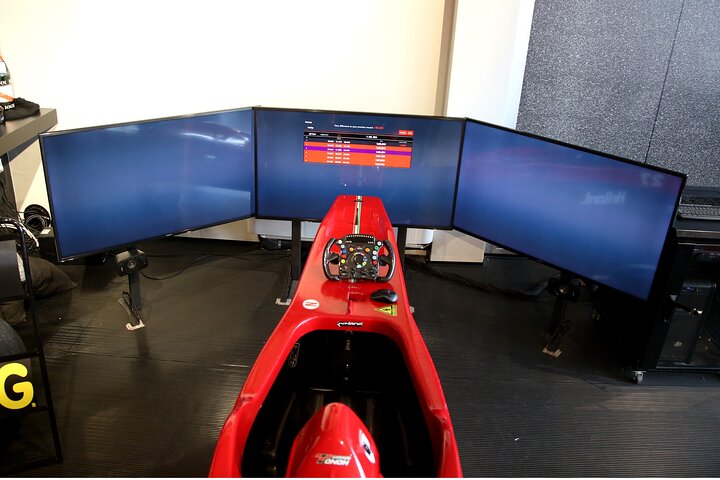 Entrada al Museo Maranello Ferrari y Simulador Profesional de F1