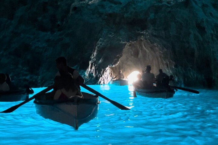 Capri Blue Grotto lille gruppe båd dagstur fra Sorrento