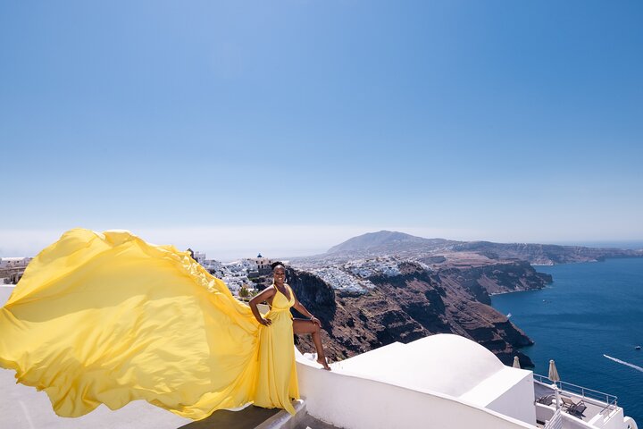 Eksklusiv Santorini Flying Dress Photoshoot med Pickup
