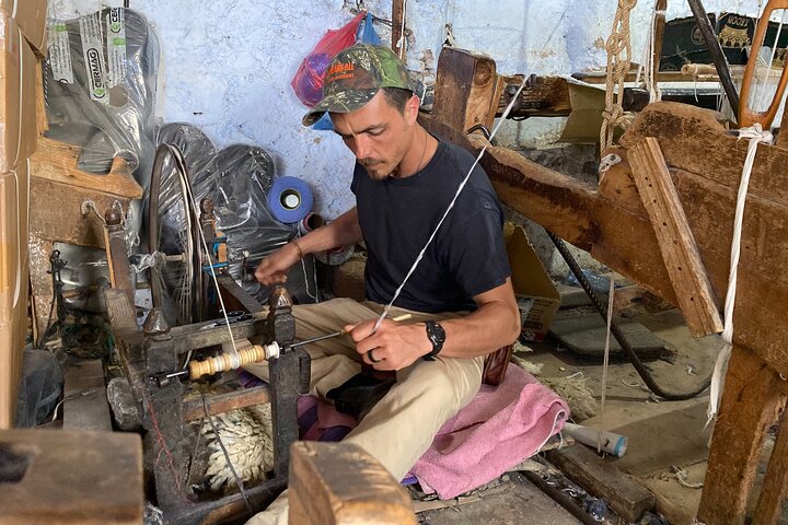 Chefchaouen Taller tradicional de tejido de lana con artesanos locales