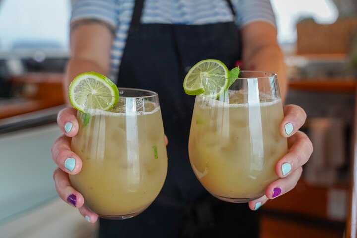 Cocktail-Segeltörn bei Sonnenuntergang in Wrightsville Beach