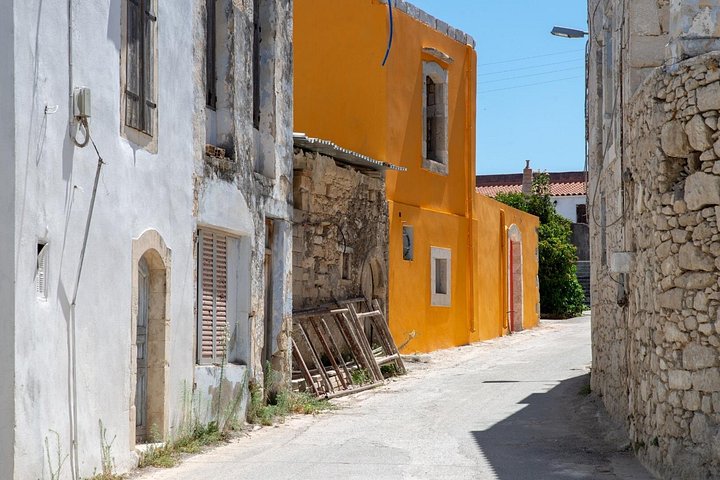 Creta senza tempo : monasteri, villaggi di montagna e grotte leggendarie