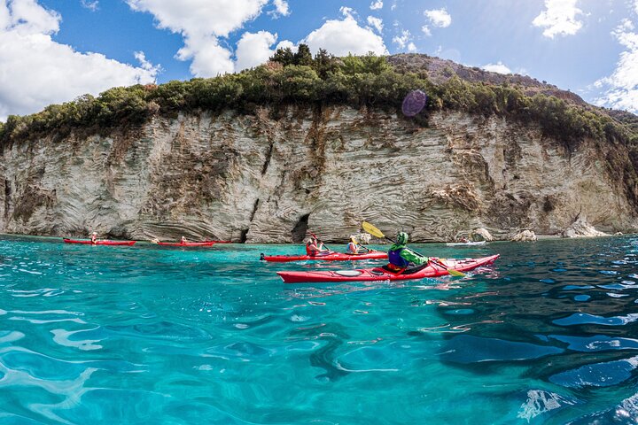 Tour en kayak de Lefkada, Skorpios et Madouri - Balade entre îles avec déjeuner