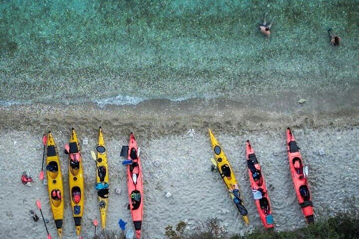 Tour en kayak de Lefkada, Skorpios et Madouri - Balade entre îles avec déjeuner
