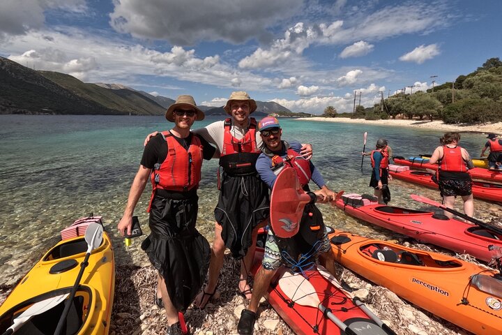 Tour en kayak de Lefkada, Skorpios et Madouri - Balade entre îles avec déjeuner