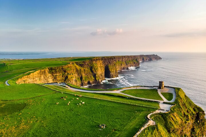 Cliffs of Moher Zugang und Wild Atlantic Way Irish Experience