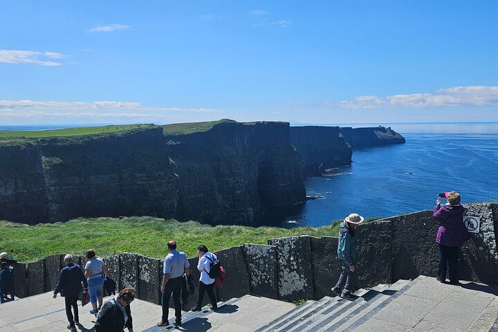 Cliffs of Moher Zugang und Wild Atlantic Way Irish Experience