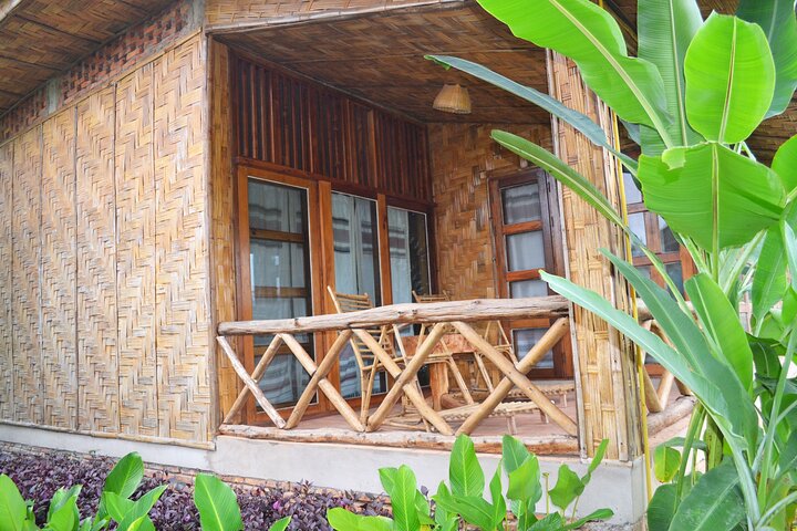 Bungalower och bambu spår: A 4 - Day Luang Namtha Cultural Retreat