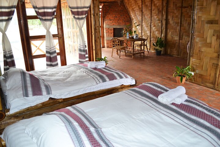 Bungalower och bambu spår: A 4 - Day Luang Namtha Cultural Retreat