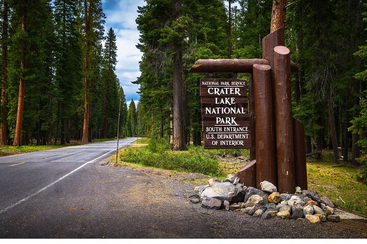 Tour de audio de conducción autoguiada en Crater Lake