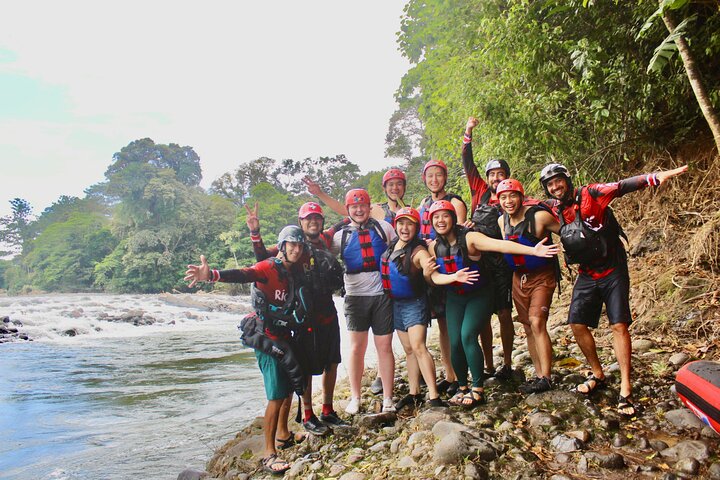 Rio Sarapiqui, Costa Rica Rafting Tour Aventura