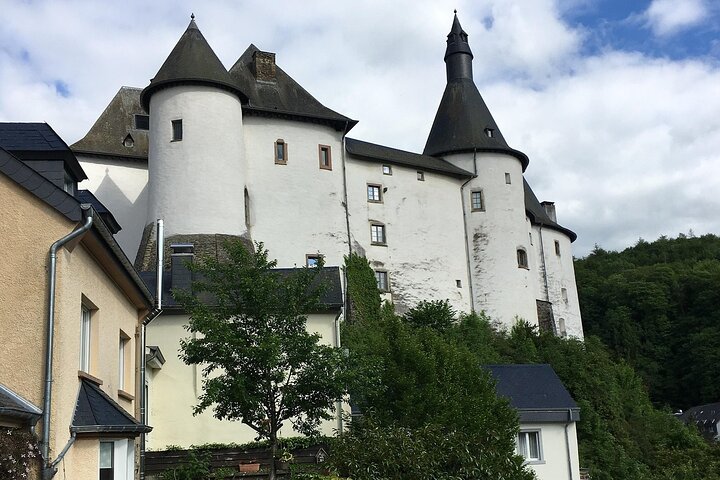 Luxembourg: Private Walking Tour with Local Guide