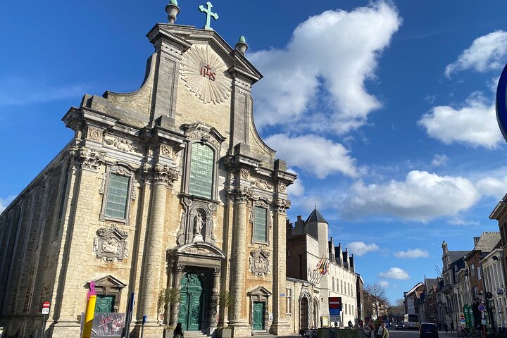 Entfliehen Sie der Stadt Mechelen Stadtspaziergang mit Rätseln